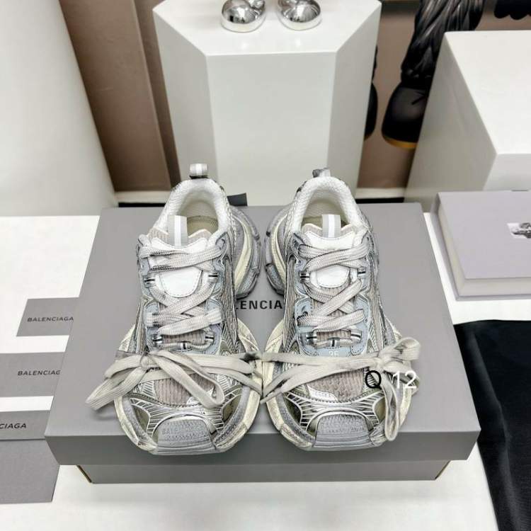 Picture of Balenciaga Shoes _SKUBalenciagasz35-406CJ04041254